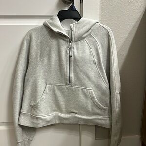 Lululemon hoodie barely worn size M